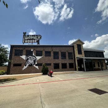 Gas Monkey Icehouse - Outside - New American Near Me - The Colony, Texas