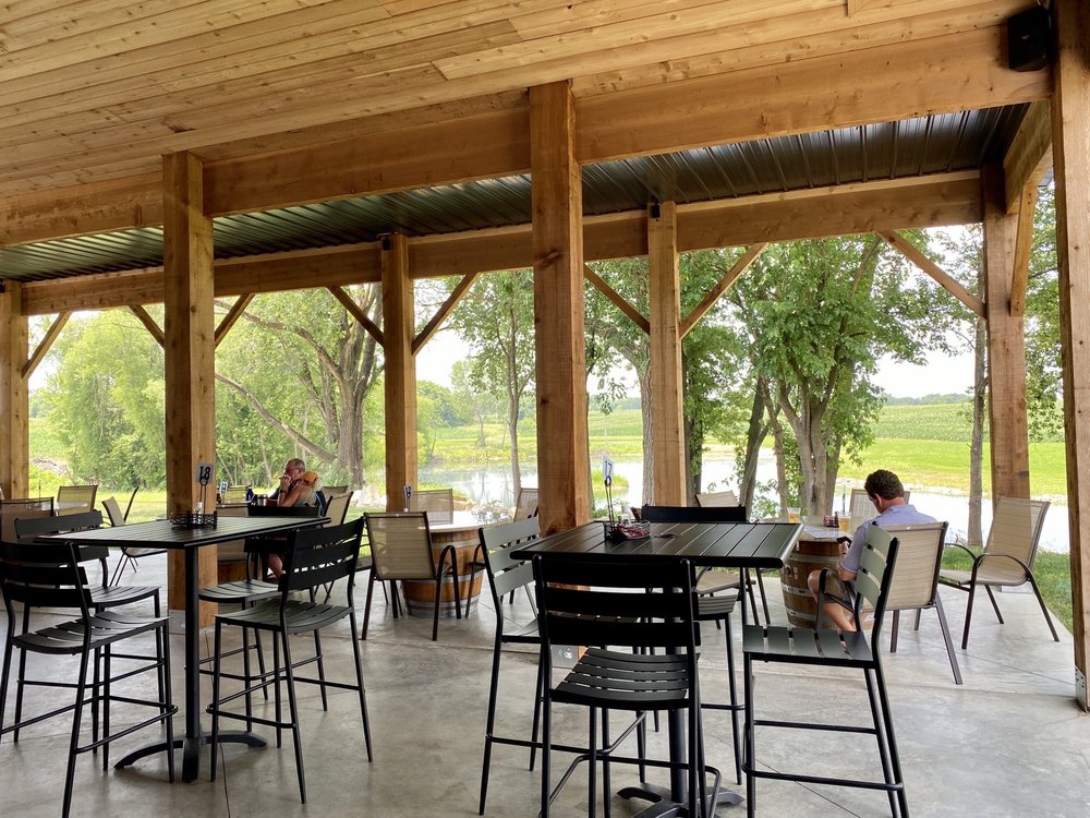 TRIPLE LAKES TAVERN Updated July 2024 21 Photos & 14 Reviews 8055