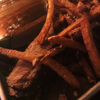 Wheelfish - Brisket (4/5 stars) and fries (5/5 stars) - Bars Near Me - Pittsburgh, Pennsylvania