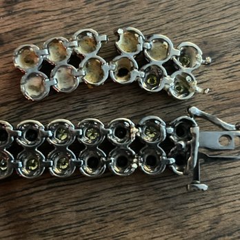 Siamonto Jewelers - Top broken piece/bottom repaired - Jewelry Repair Near Me - Seattle, Washington Siamonto Jewelers - Top broken piece/bottom repaired - Jewelry Repair Near Me - Seattle, Washington