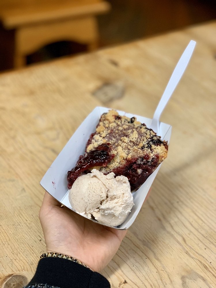 MOM’S PIE HOUSE 1250 Photos & 802 Reviews Bakeries 2119 Main St