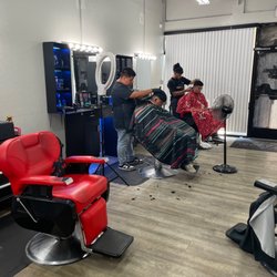 Next Level Cuts - Edger and Jason giving  cuts!