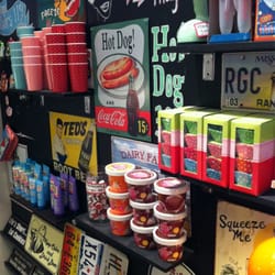 Magasin 11 - I could buy everyting in here!