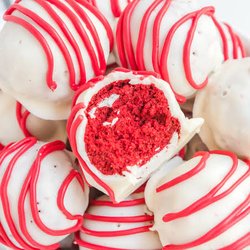 Spoon It - Red Velvet cake balls