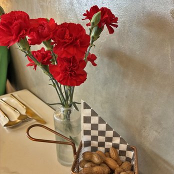 Bale Kapampangan - Complimentary boiled peanuts before starting the meal - Filipino Near Me - Toronto, Ontario