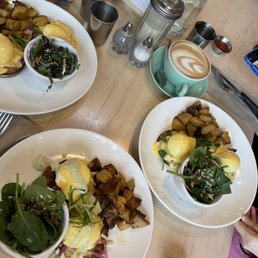 Eggs Benny