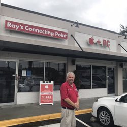 Ray's Connecting Point - Steve owns Ray's Connecting Point in Clearwater.  Known as an iconic Mac store, Steve wants everyone to know he also fixes PCs.