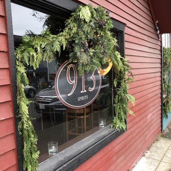 909 Coffee & Wine - Wine Bars Near Me - Burien, Washington