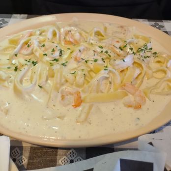 Brother's Pizza - Shrimp fettuccine - Pizza Near Me - Rialto, California