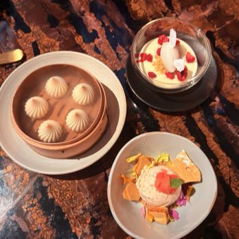 Mott 32 - White Chocolate Panna Cotta, Almond Chocolate Bao & Pomelo ice cream w/honey comb $20 each - Chinese Near Me - Las Vegas, Nevada Mott 32 - White Chocolate Panna Cotta, Almond Chocolate Bao & Pomelo ice cream w/honey comb $20 each - Chinese Near Me - Las Vegas, Nevada