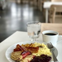 IKEA Restaurant - Everything there for $5.99: Medium Bacon Breakfast + all-you-can drink coffee | Mar '26