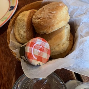 Skinner's Loft - Complimentary biscuits with butter and jam - New American Near Me - Jersey City, New Jersey