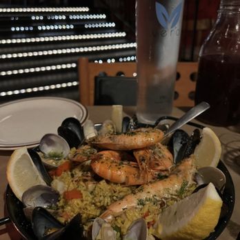 Si Tapas - Seafood Paella Mixta - Spanish Near Me - Dallas, Texas Si Tapas - Seafood Paella Mixta - Spanish Near Me - Dallas, Texas