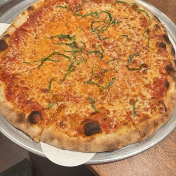 Bucky’s Pizza - Plain round pie - Pizza Near Me - Chatham, New Jersey