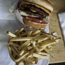 Double Double combo with a Diet Coke. Had the "Hot" chili jar still at home so opted for mine instead of theirs today. Double Double combo with a Diet Coke. Had the "Hot" chili jar still at home so opted for mine instead of theirs today.