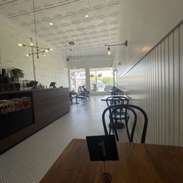 Very sterile atmosphere Very sterile atmosphere