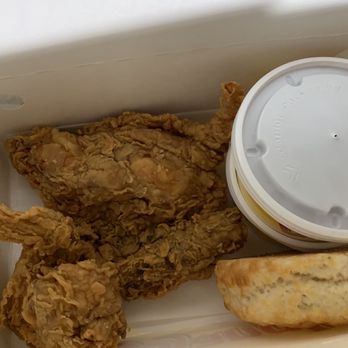 Bojangles - 2 piece Breast & Wing Dinner - Fast Food Near Me - Calera, Alabama