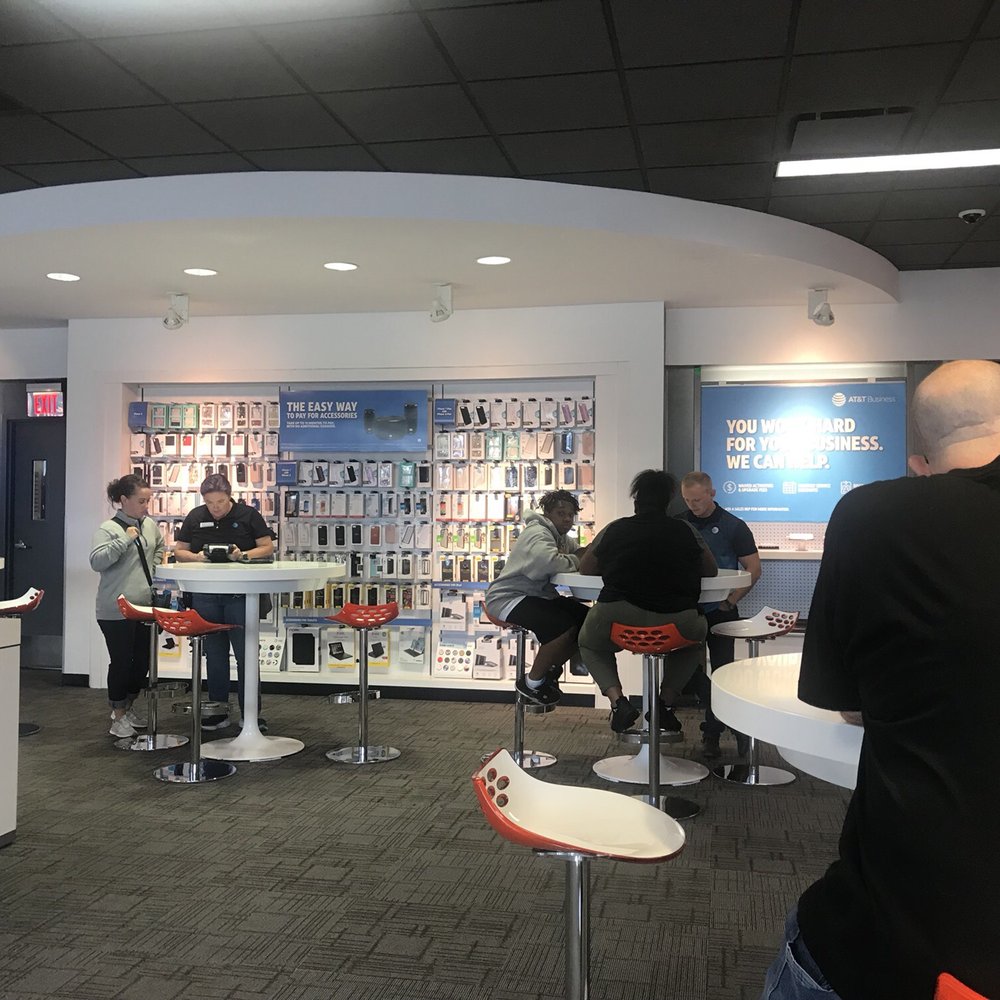AT&T Store - Mobile Phones Near Me - Davenport, Iowa AT&T Store - Mobile Phones Near Me - Davenport, Iowa
