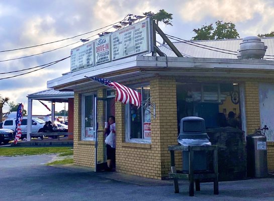 El's Drive-In by null