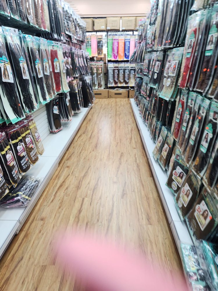 PEARLAND BEAUTY 2000 Reflection Bay Dr, Pearland, Texas Cosmetics