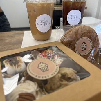 Sweet Haven Bakery - Two iced coffees, snickerdoodle cookies, four pack of cupcakes 4 Pack Cupcakes Island Latte (iced) - Desserts Near Me - Fair Oaks, California Sweet Haven Bakery - Two iced coffees, snickerdoodle cookies, four pack of cupcakes 4 Pack Cupcakes Island Latte (iced) - Desserts Near Me - Fair Oaks, California