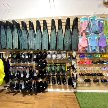 Westside Dive and Tackle - Dive Shops Near Me - Kailua, Hawaii Westside Dive and Tackle - Dive Shops Near Me - Kailua, Hawaii