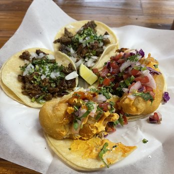 Señor Taco - 2 Fish tacos & 2 Carme Asada Tacos - Tacos Near Me - Bellevue, Washington