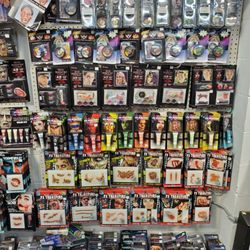 The Costume Shop - Tinsley Makeup & 3D Tattoos, Graftobian Makeup, Woochie Appliances