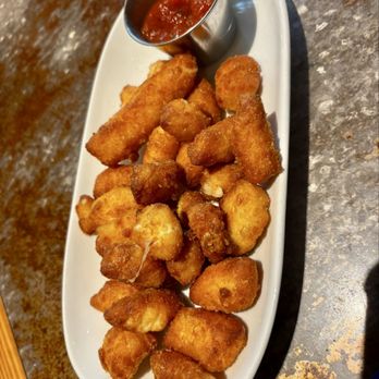 20320 Alaskan Grill - Cheese curds - Seafood Near Me - Trapper Creek, Alaska