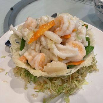 Silver Seafood Restaurant - Seafood BN02. Mixed Seafood in a Basket Nest - Seafood Near Me - Chicago, Illinois