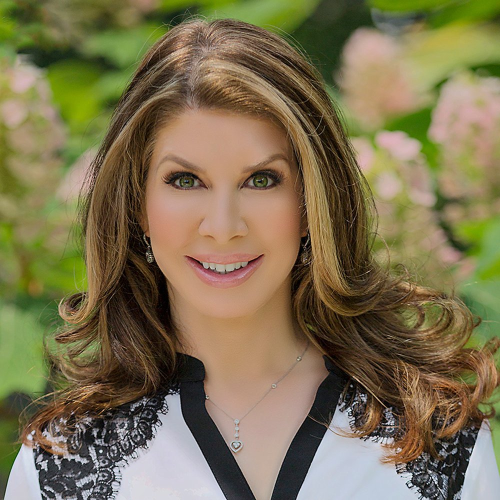 Sheila Calderon's Instagram, Twitter & Facebook on IDCrawl