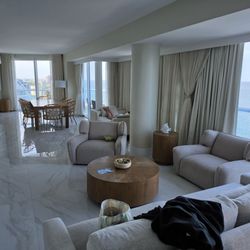 Beach House Fort Lauderdale, a Hilton Resort - 3br suite living room
