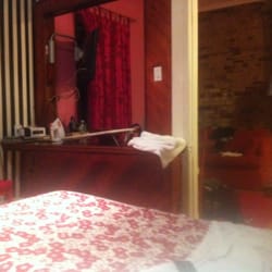 University Bed & Breakfast - Looking from the bedroom into the living room - Red Room