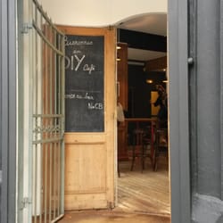 Do It Yourself - Plancher et mobilier boisé en déco