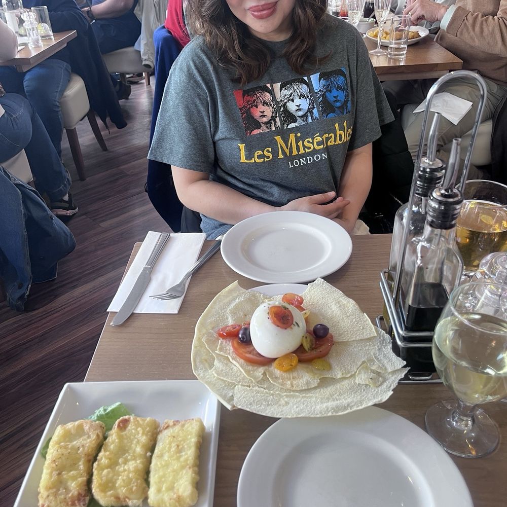 The Golden Hind - Halloumi fries, and a burrata with fresh tomatoes on papad - Fish & Chips Near Me - London, XGL