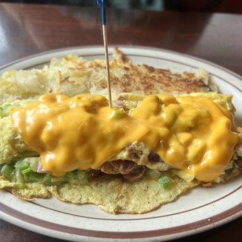Eat'n Park Restaurant - 1. Hobo Omelette - American Near Me - Burbank, California Eat'n Park Restaurant - 1. Hobo Omelette - American Near Me - Burbank, California