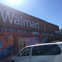 Walmart - Letrero del WalMart de Plaza Revolución