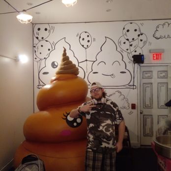 Poop Cafe - Desserts Near Me - Toronto, Ontario