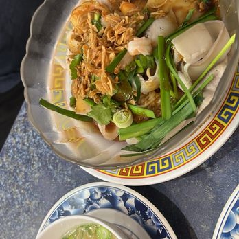 Cafe Diem - Dry nam vang noodle - Vietnamese Near Me - Philadelphia, Pennsylvania