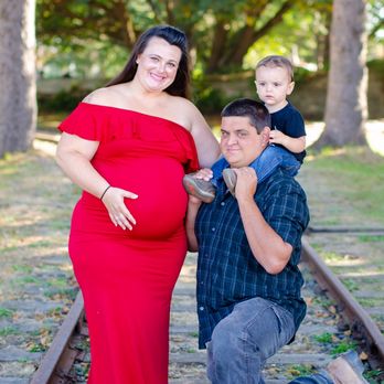 Brittney Nicole Photography - Family/maternity - Session Photography Near Me Brittney Nicole Photography - Family/maternity - Session Photography Near Me