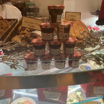 Cafe Bilboquet - Confiture en fraises - Cafes Near Me - New York, New York