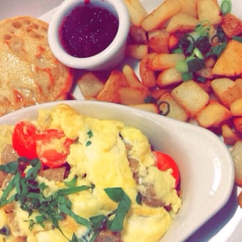 Egg Harbor Café - Scrambler w/ chicken sausage, goat cheese, tomatoes and basil... Absolutely delicious! - Breakfast & Brunch Near Me - Elmhurst, Illinois