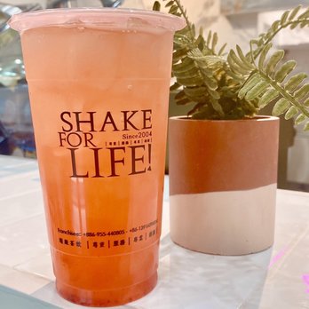 Ding Tea Mall of Georgia - aloe vera strawberry juice - Bubble Tea Near Me Ding Tea Mall of Georgia - aloe vera strawberry juice - Bubble Tea Near Me