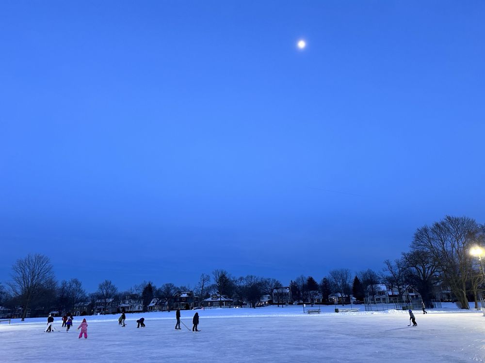 WEST PARK Updated October 2024 850 N Summit, Lake Forest, Illinois