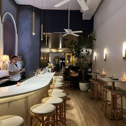 KRAAM Thai - Entryway