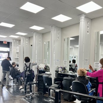 TC Unisex Salon - Hair salon area - Hair Salons Near Me - Alexandria, Virginia TC Unisex Salon - Hair salon area - Hair Salons Near Me - Alexandria, Virginia