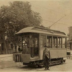 Streecar and motormen c1900.