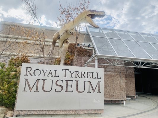 Royal Tyrrell Museum by null