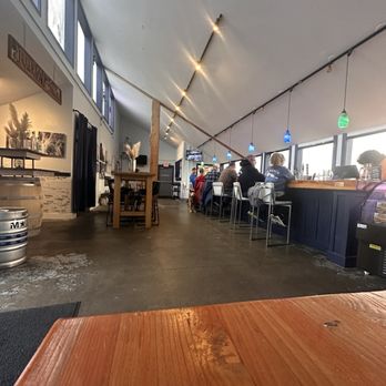 Rogue Spirits Sunset Bar - Inside - Bars Near Me - Newport, Oregon