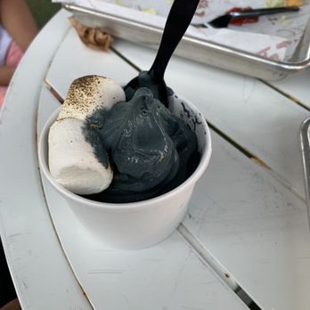 Boxi Park - Black/charcoal vanilla ice cream - Bars Near Me - Orlando, Florida Boxi Park - Black/charcoal vanilla ice cream - Bars Near Me - Orlando, Florida